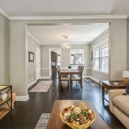 A Terrific House For A Large Group. Villa